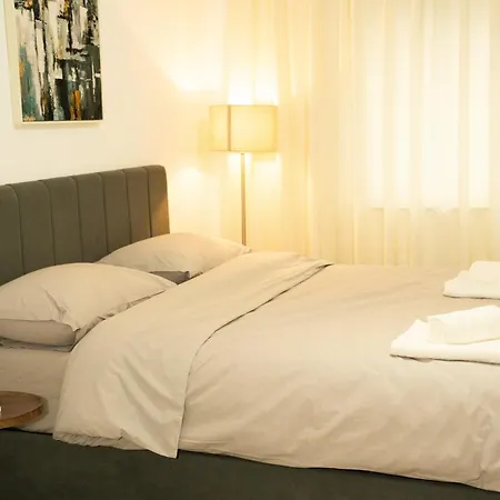 アパート Bonki ティラナ